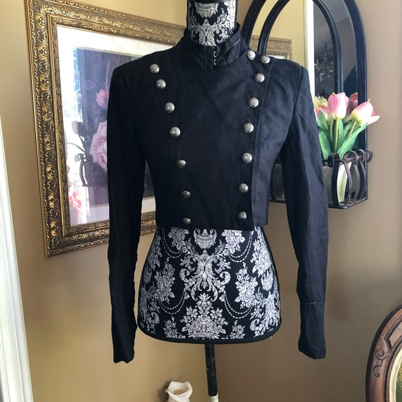 Urban Behavior | S - Picture 3 of 4